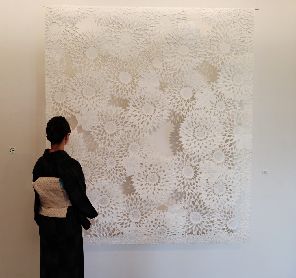 和紙がおりなす日本の美　大型　エンボス　着物